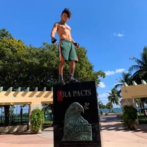 Meet your Posher, Alejandro